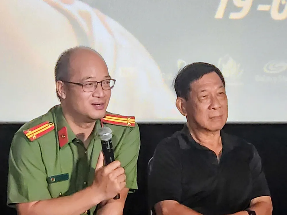 Trung tá Trần Nam Chung chia sẻ tại sự kiện phim tu chien tren khong 6.jpg
