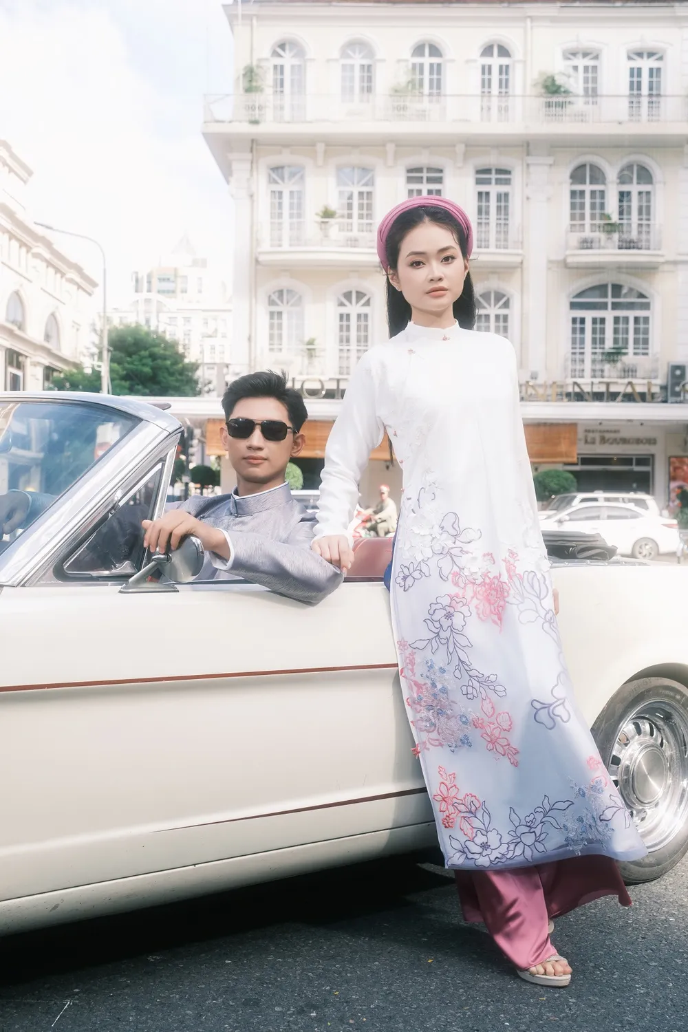 Một số thiết kế trong bộ sưu tập Những cánh hoa. Ảnh: Duy Lê bô suu tap nhung canh hoa 2.jpg