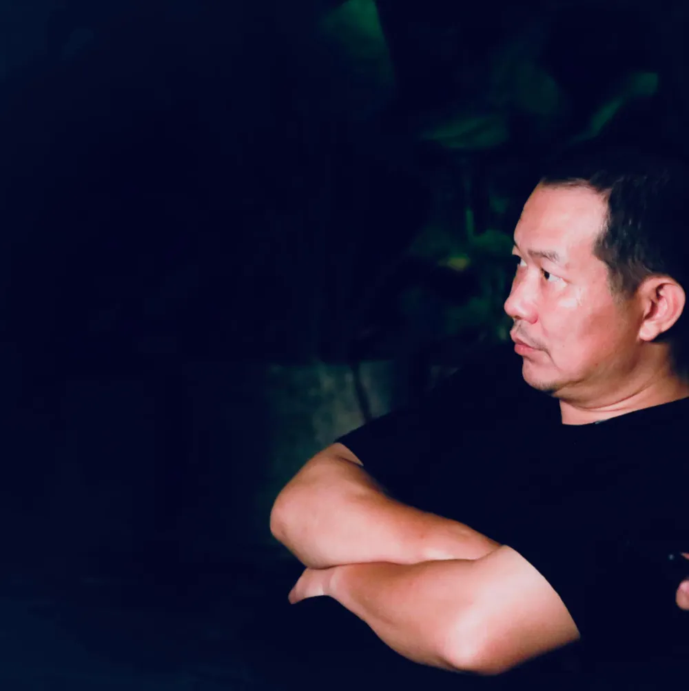 Đạo diễn Lương Đình Dũng lần đầu lấn sân sang thể loại phim kinh dị. Ảnh: FBNV dao dien luong dinh dung 1.jpg