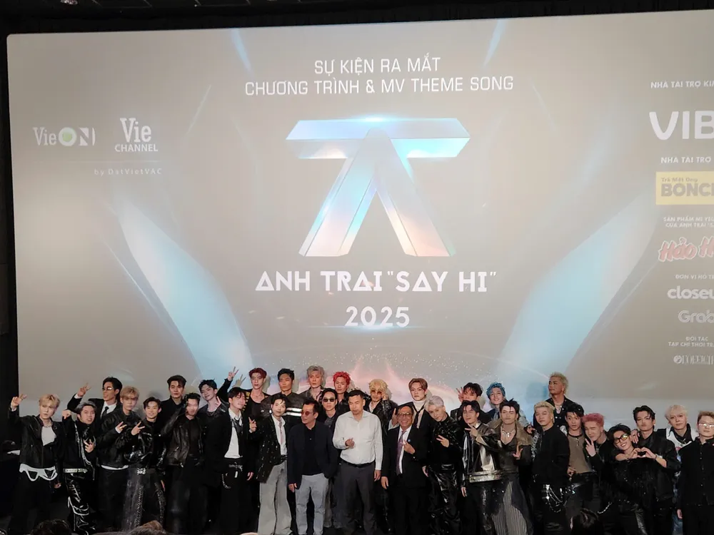 Dàn nghệ sĩ và khách mời tại lễ ra mắt Anh trai "say hi" 2025 anh trai say hi 2025 (2).jpg