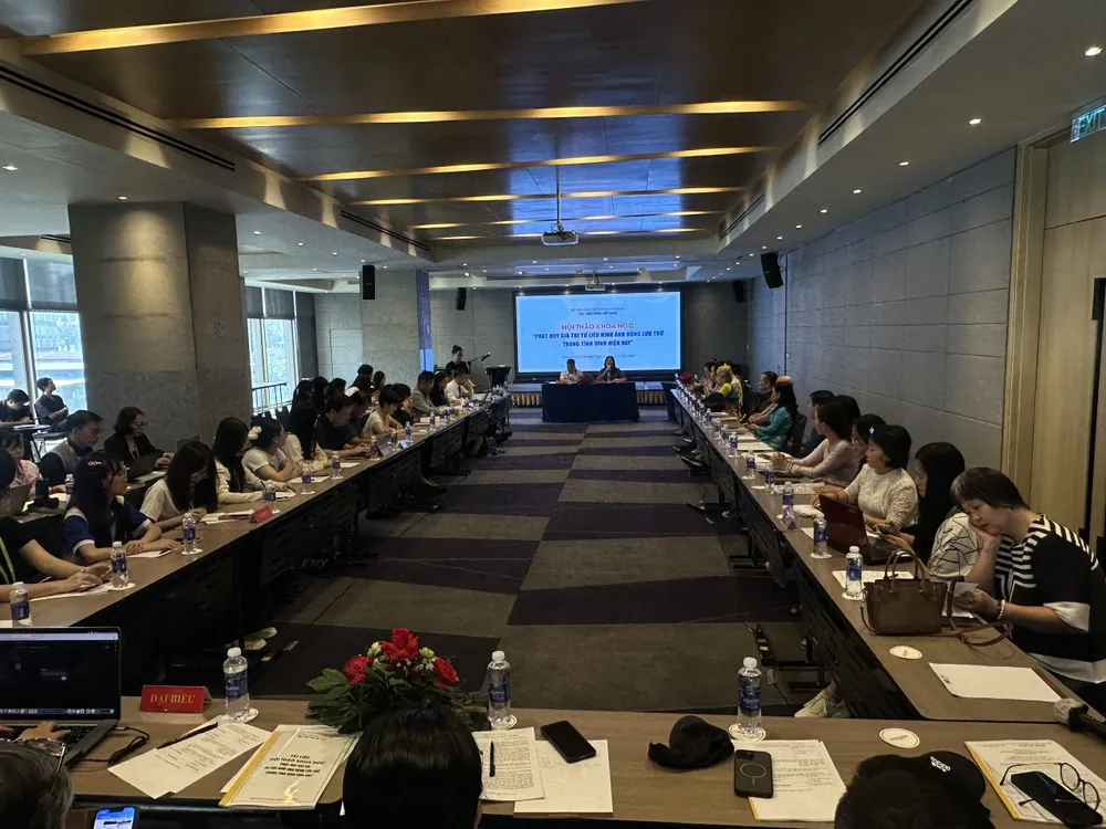 hoi thao luu tru 2.jpg