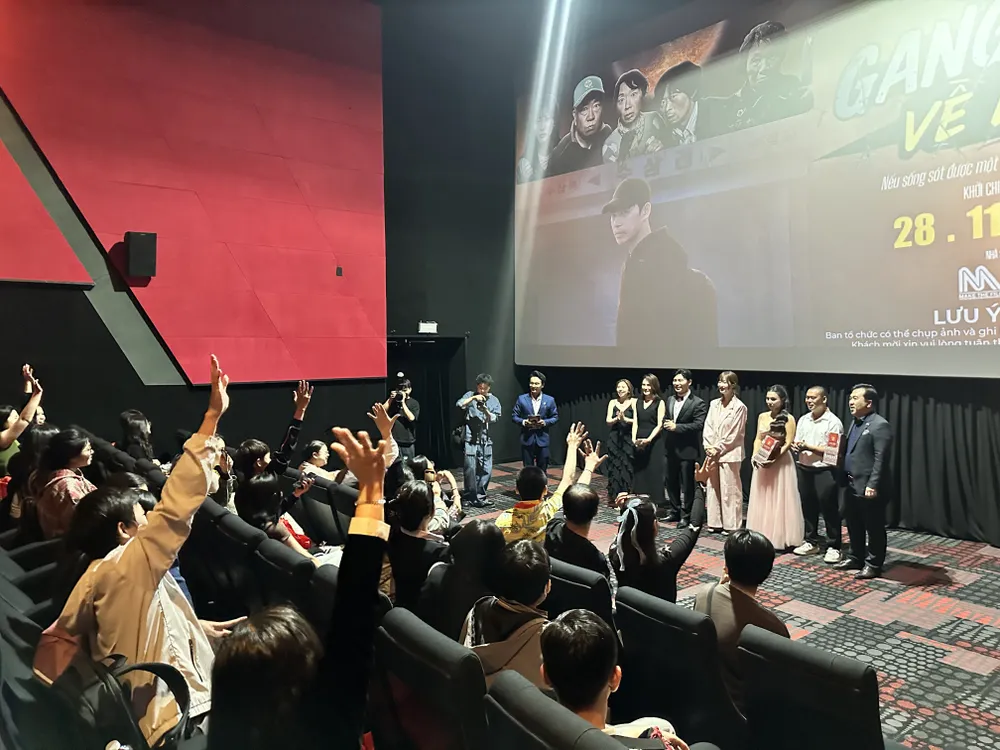 hau due mat troi 6.jpg