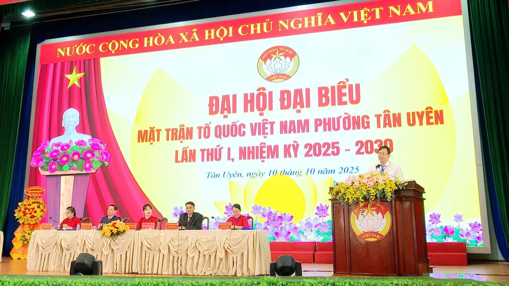 Ông Phan Hồng Ân, Phó Chủ tịch Ủy ban MTTQ Việt Nam TPHCM phát biểu tại đại hội z7101348900208_c0ff340da91867ea1175df0c49f84997.jpg