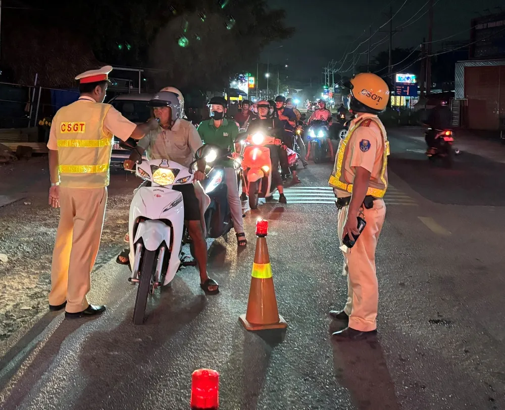 vi pham con 11-11 (2).jpg