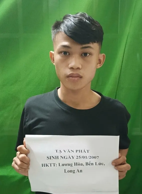 PHÁT CƯỚP 4-12 .jpg