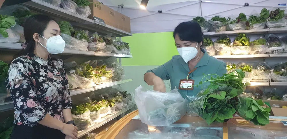 Đưa vào hoạt động “Cửa hàng tự động, thanh toán không tiếp xúc” ảnh 1 Đưa vào hoạt động “Cửa hàng tự động, thanh toán không tiếp xúc” ảnh 1