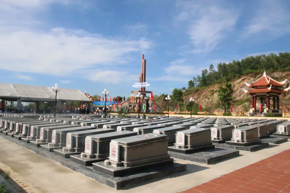 Khánh thành Nghĩa trang liệt sĩ xã Hòa Khương ảnh 3