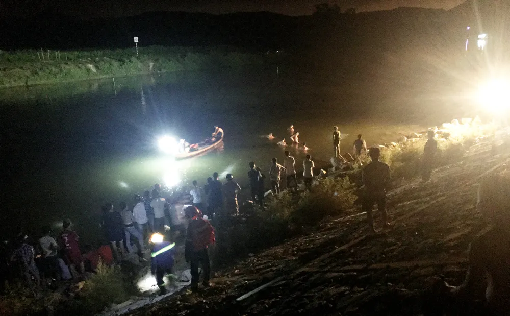 Đi cào hến trên sông, con chết đuối, cha mất tích ảnh 1