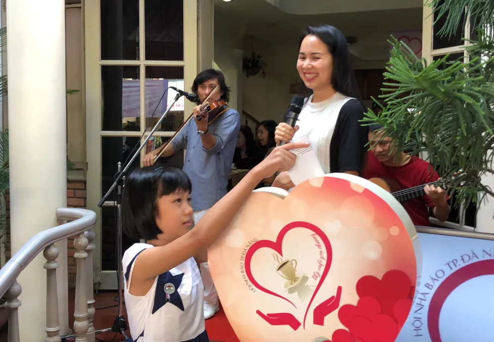 “Ly cà phê yêu thương” - hành trình kết nối trái tim  ảnh 2