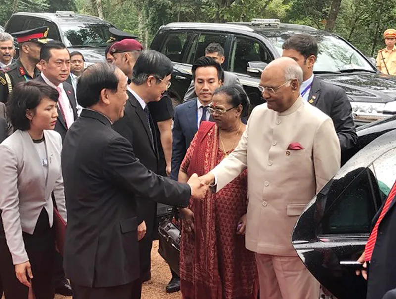 Tổng thống Ấn Độ và Phu nhân thăm bảo tàng điêu khắc Chăm Đà Nẵng và Di tích Mỹ Sơn ảnh 7