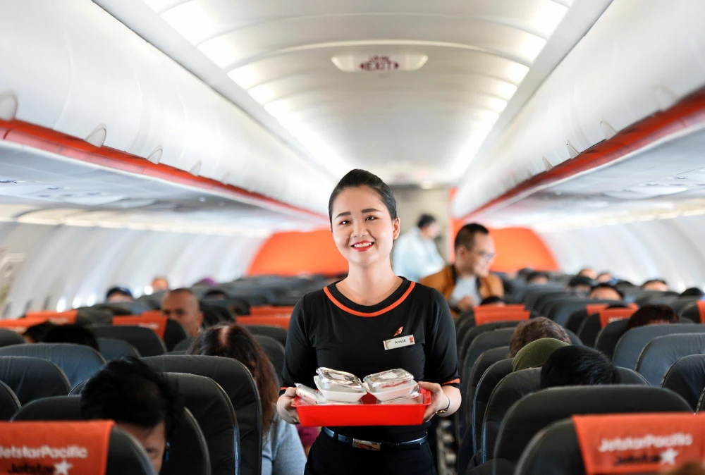 Nhân viên Hãng hàng không Jetstar Pacific 