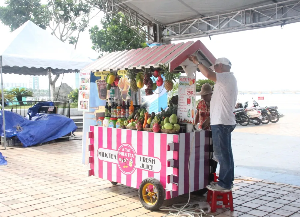 Triển khai Gian hàng kinh doanh thương mại di động ở đường Bạch Đằng ảnh 3