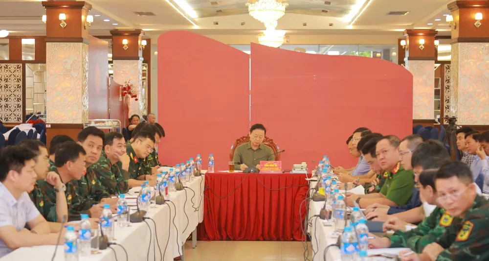 Phó Thủ tướng Trần Hồng Hà chủ trì cuộc họp tại Sở Chỉ huy tiền phương 3cb167487a98f0c6a989.jpg