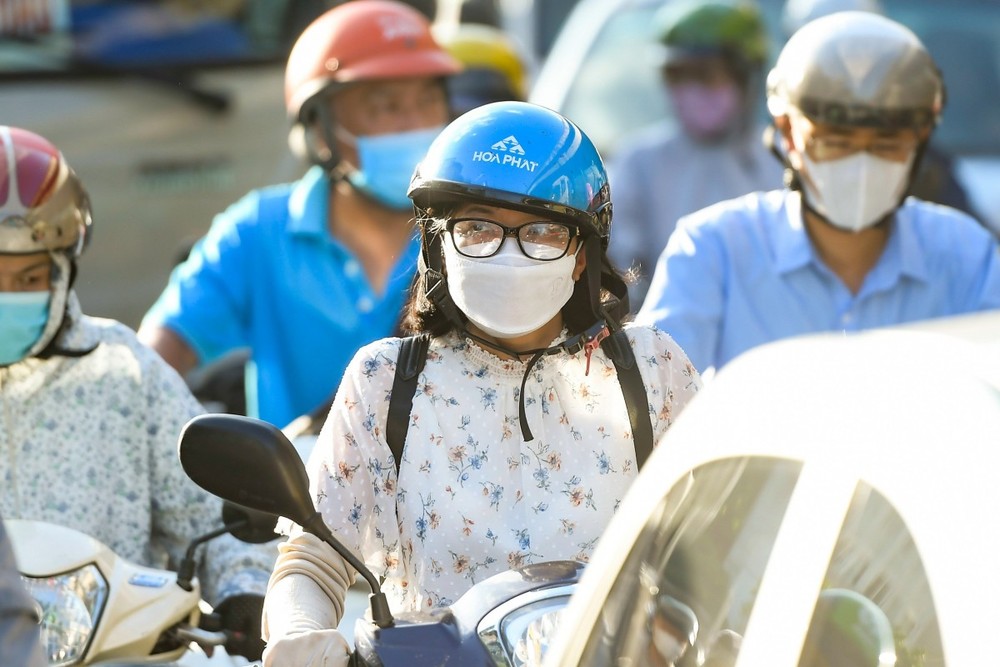 预报河内地区白天晴朗，下午有分散性阵雨和雷暴，夜间局部地区出现阵雨和雷暴。