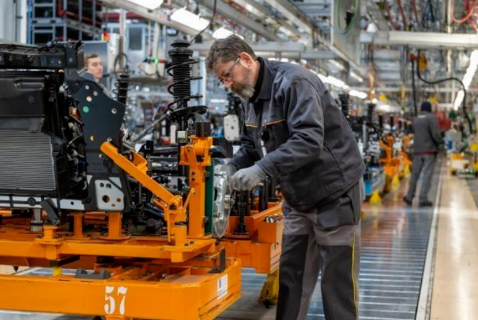 美国对欧盟15%汽车关税生效。