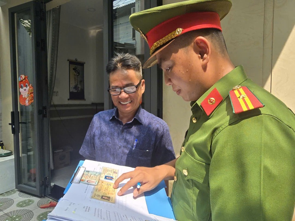 胡志明市公安将逐户派发驾照信息收集表。