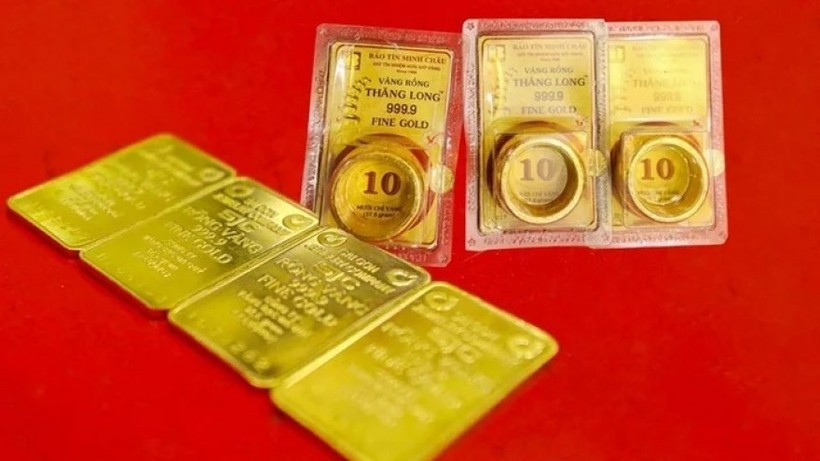 10月25日上午国内金片卖出价报每两为1亿4920万元。