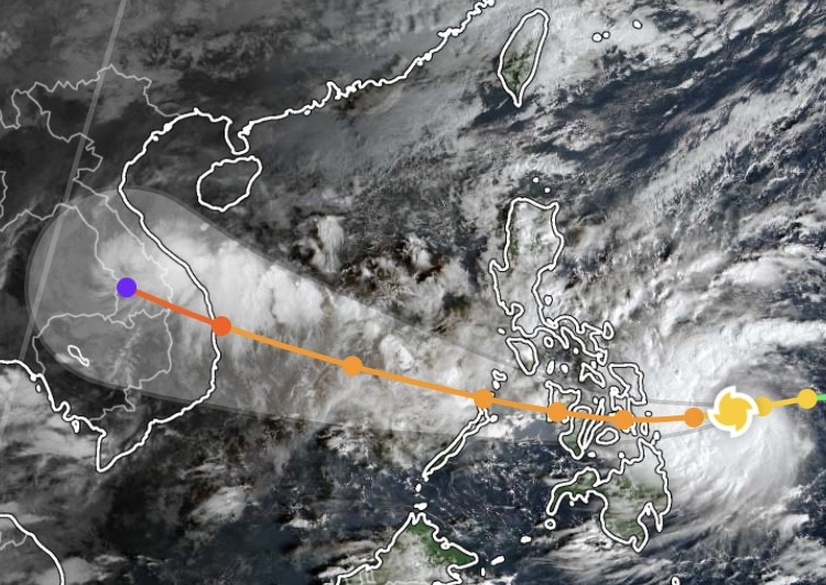 11月3日上午6时30分，台风中心的卫星图像（图：Z.E）。