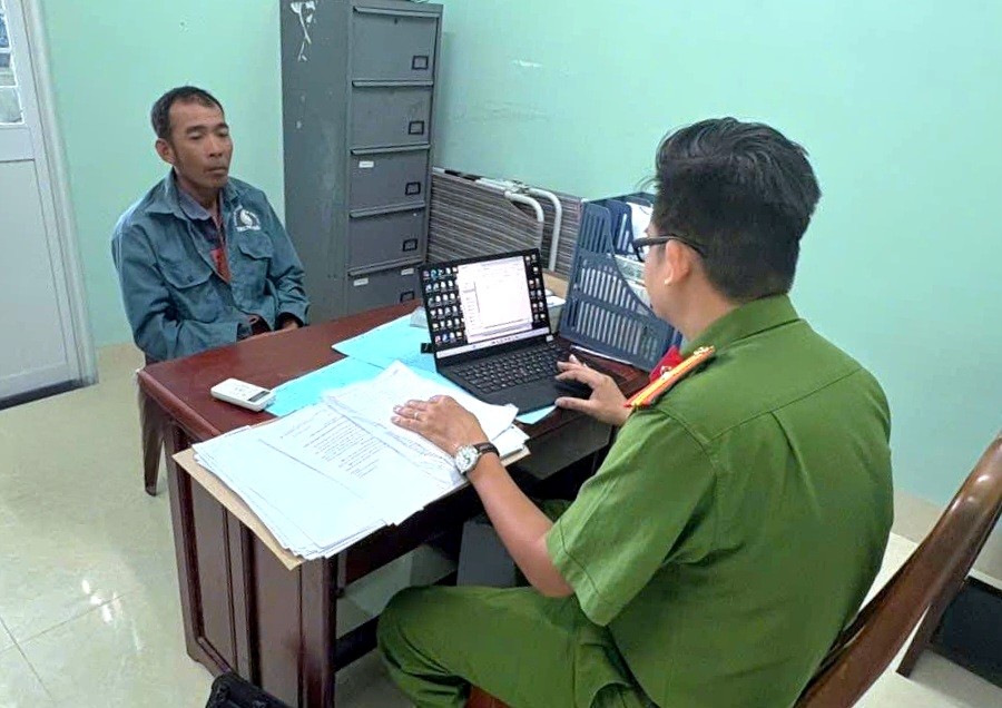 安江省公安已对邓成维作出案件、嫌犯起诉决定和执行禁止离开住所令。图：黄都