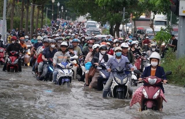 胡志明市这23条道路，只要潮位超过一级警戒线就会被淹。图：范友