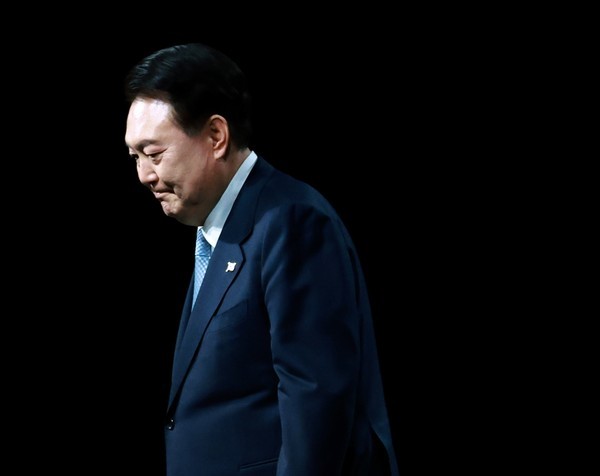 韩国宪法法院于2025年4日裁定罢免总统尹锡悦。图：韩联社