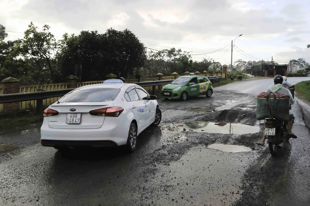 Lâm Đồng chi 550 triệu đồng sửa chữa mặt đường đèo Mimosa ảnh 2