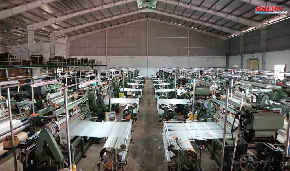 Đến xứ B'Lao xem quy trình làm ra tấm lụa cao cấp ảnh 11