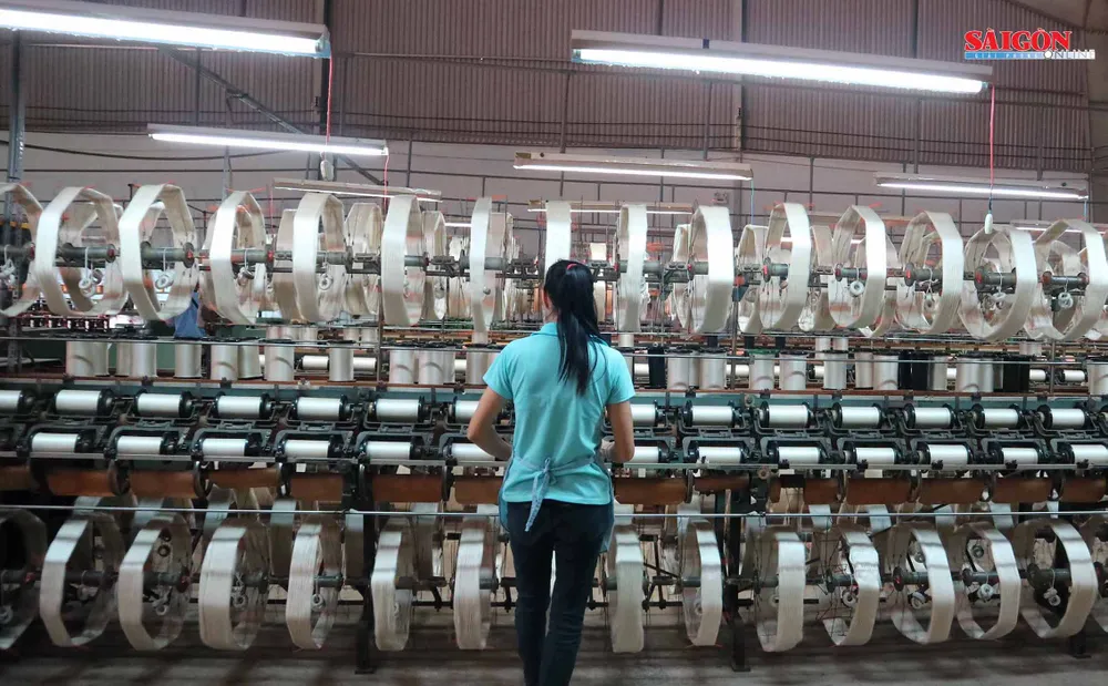 Đến xứ B'Lao xem quy trình làm ra tấm lụa cao cấp ảnh 8