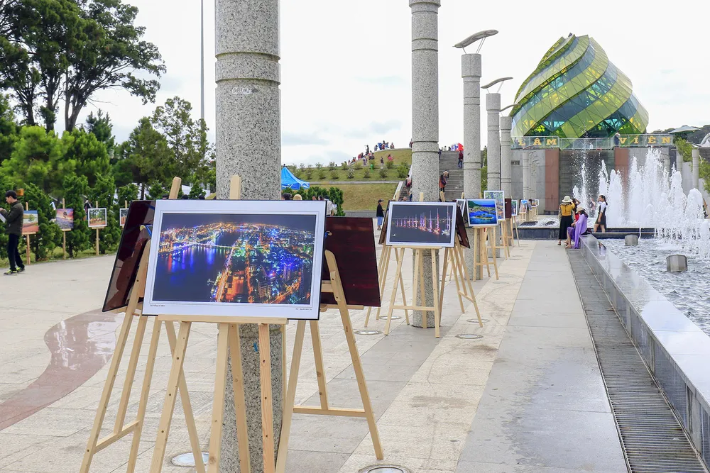Triển lãm giới thiệu nét đẹp Tây Nguyên – Duyên hải miền Trung ảnh 3 Triển lãm giới thiệu nét đẹp Tây Nguyên – Duyên hải miền Trung ảnh 3