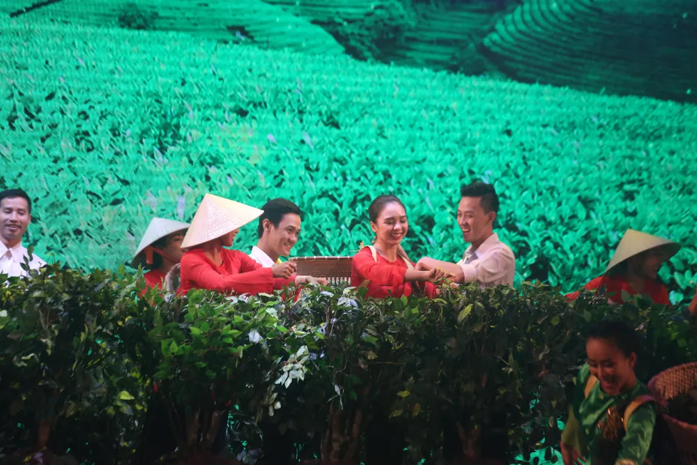 Khai hội tơ – trà xứ B’Lao ảnh 1 Khai hội tơ – trà xứ B’Lao ảnh 1