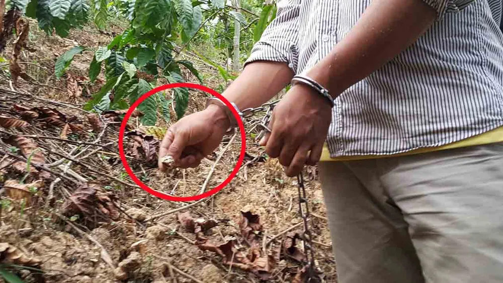 VIDEO: Bắt khẩn cấp đối tượng giết chủ nợ chôn xác phi tang ảnh 3 VIDEO: Bắt khẩn cấp đối tượng giết chủ nợ chôn xác phi tang ảnh 3