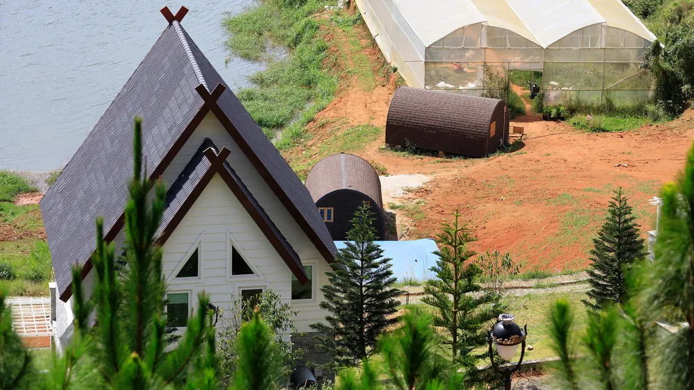 19 nhà gỗ không phép tại KDL Quốc gia hồ Tuyền Lâm đã được di dời ảnh 5