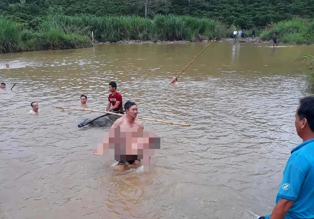 Rủ nhau tắm sông, 2 anh em đuối nước thương tâm ảnh 1 Rủ nhau tắm sông, 2 anh em đuối nước thương tâm ảnh 1