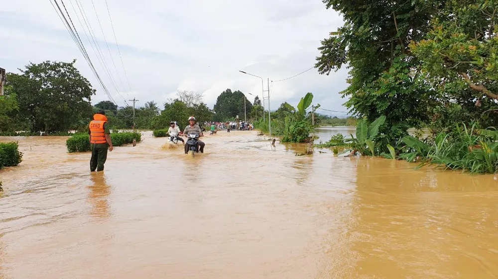 Mưa lũ làm hơn 1.350 căn nhà ở Lâm Đồng bị ngập ảnh 4 Mưa lũ làm hơn 1.350 căn nhà ở Lâm Đồng bị ngập ảnh 4