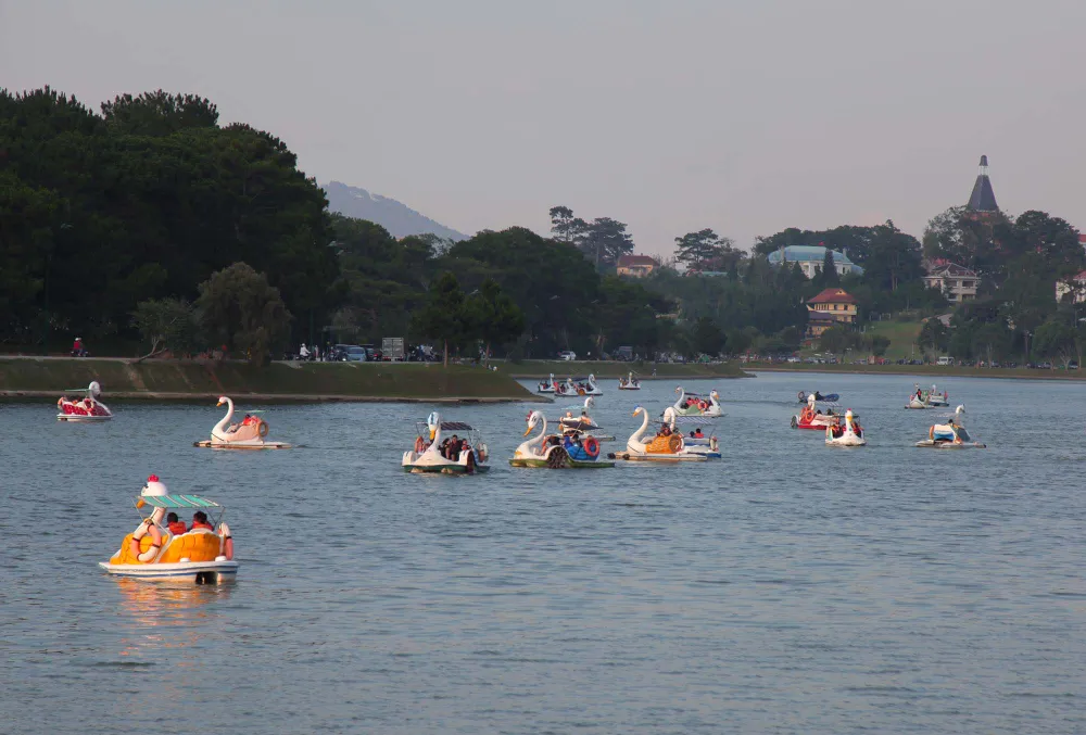 Du khách bắt đầu đổ về Đà Lạt nghỉ lễ ảnh 7