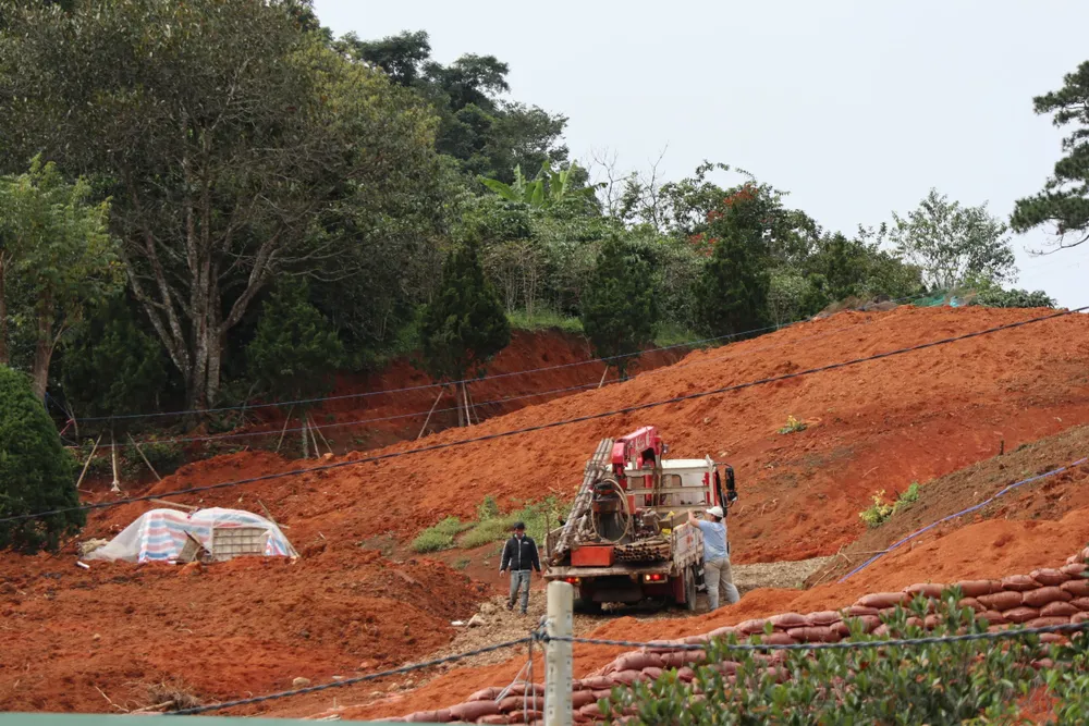 Hàng chục căn nhà xây dựng trái phép giữa đất rừng ở Lâm Đồng ảnh 7 Hàng chục căn nhà xây dựng trái phép giữa đất rừng ở Lâm Đồng ảnh 7