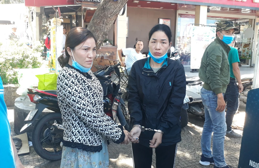 Bắt giữ nhóm móc túi hàng loạt du khách ở Đà Lạt ảnh 1 Bắt giữ nhóm móc túi hàng loạt du khách ở Đà Lạt ảnh 1
