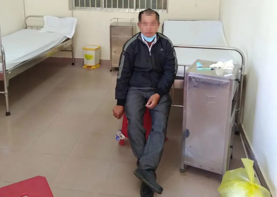 Nhiều người phải cách ly tập trung vì đi chung xe với bệnh nhân Covid-19 trốn khỏi khu điều trị ảnh 2 Nhiều người phải cách ly tập trung vì đi chung xe với bệnh nhân Covid-19 trốn khỏi khu điều trị ảnh 2
