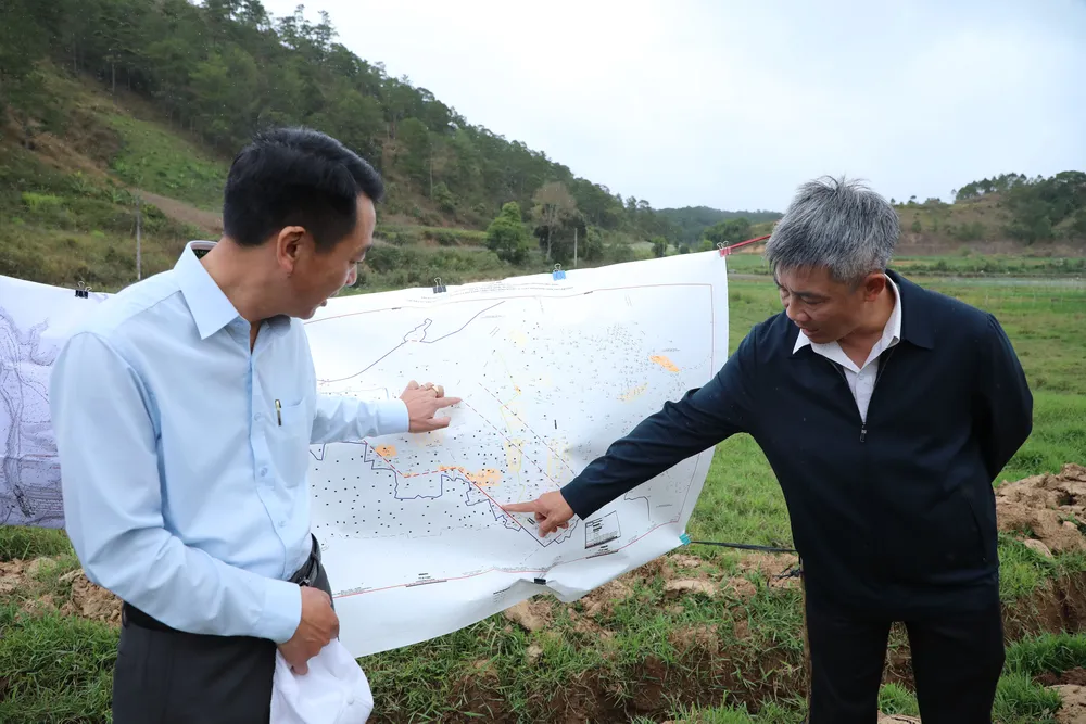 Các đơn vị khảo sát tại địa điểm xây dựng hồ chứa Ta Hoét trước ngày khởi công