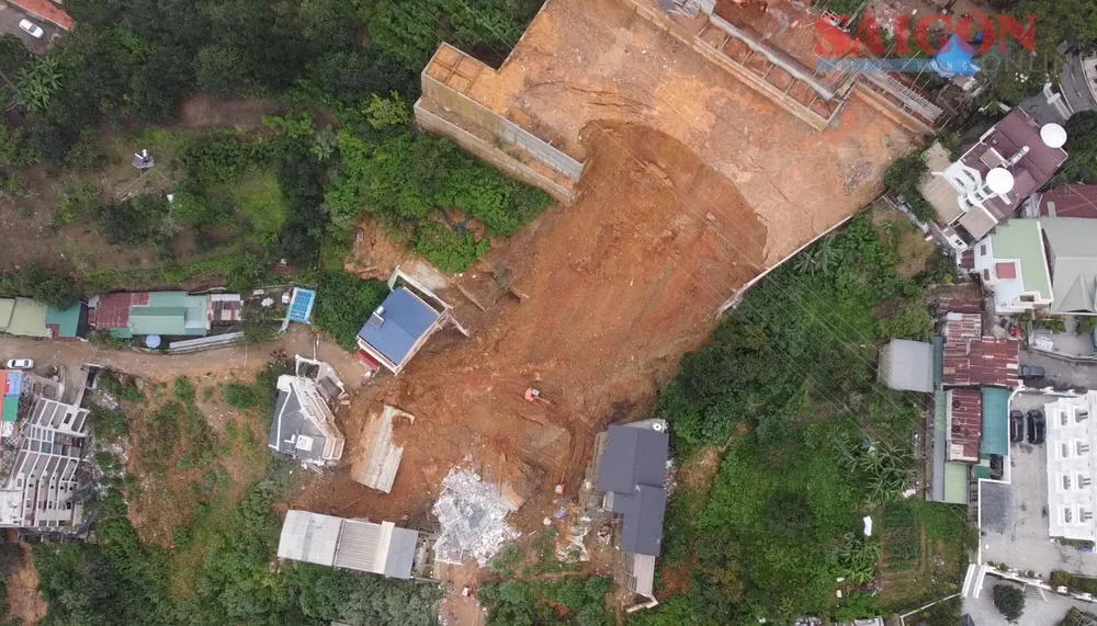 Hiện trường vụ sạt lở tại đường Hoàng Hoa Thám, TP Đà Lạt vào ngày 29-6