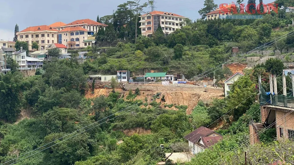 Khu vực sạt lở gần 3 năm trước. Ảnh: CTV Khu vực sạt lở gần 3 năm trước. Ảnh: CTV