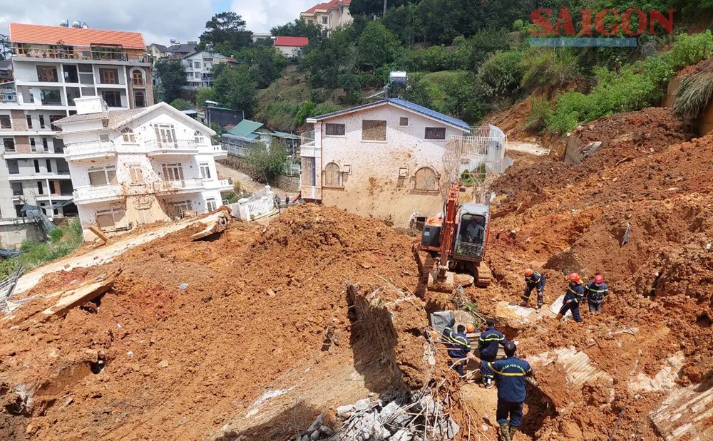 Hiện trường vụ sạt lở ở hẻm Hoàng Hoa Thám, phường 10, TP Đà Lạt