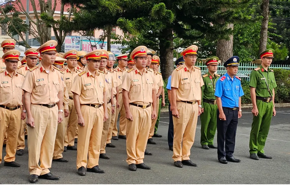 Các lực lượng tham gia tại lễ ra quân Các lực lượng tham gia tại lễ ra quân