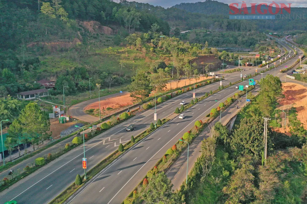 Cao tốc Bảo Lộc - Liên Khương sẽ kết nối với cao tốc Liên Khương - Prenn (đang khai thác). Ảnh: ĐOÀN KIÊN Cao tốc Bảo Lộc - Liên Khương sẽ kết nối với cao tốc Liên Khương - Prenn (đang khai thác). Ảnh: ĐOÀN KIÊN