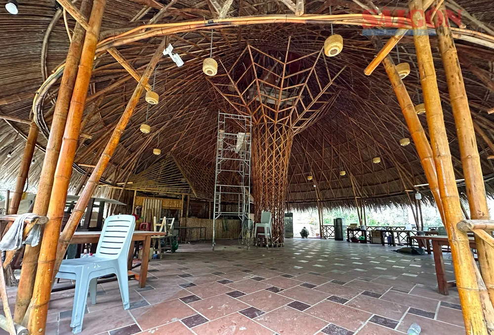 Khu nhà hàng tại khu du lịch. Ảnh: ĐOÀN KIÊN Khu nhà hàng tại khu du lịch. Ảnh: ĐOÀN KIÊN