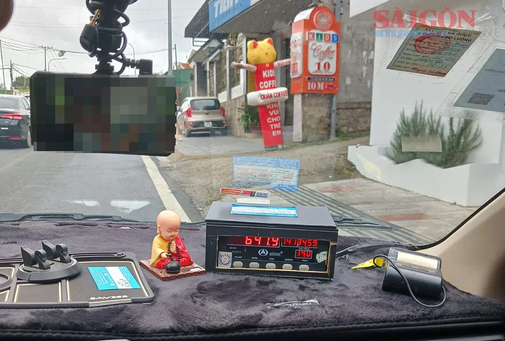 Đồng hồ xe taxi anh T. đi thông báo số tiền sau khi dừng tại Đà Lạt