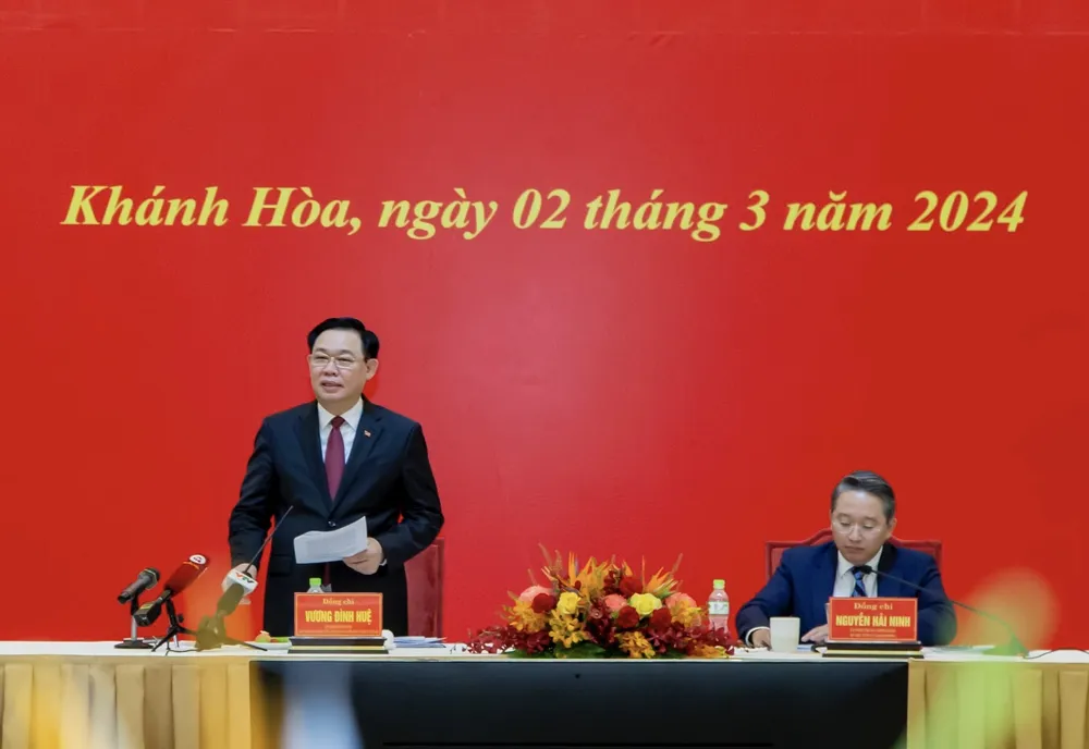 Chủ tịch Quốc hội Vương Đình Huệ phát biểu tại buổi làm việc img-2316-7448.jpeg