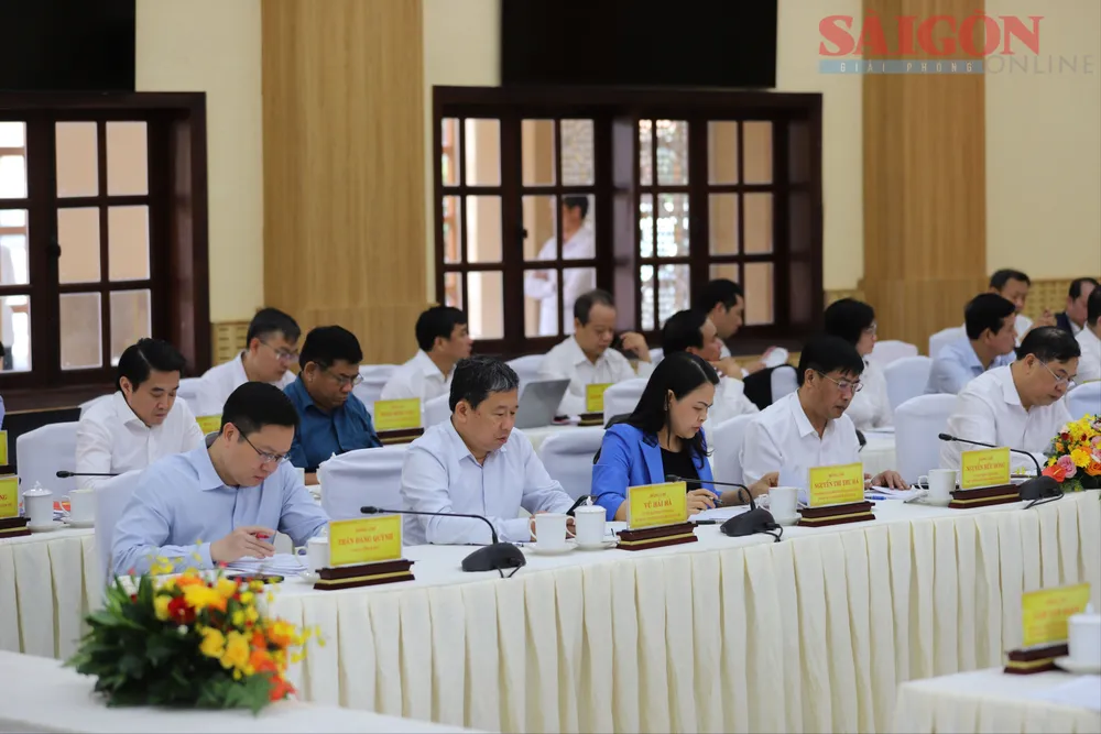 Các đại biểu tham dự buổi làm việc. Ảnh: ĐOÀN KIÊN IMG_1173.JPG