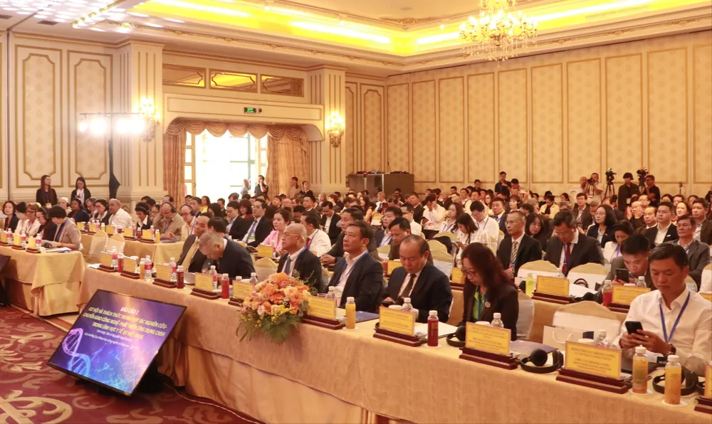 Quang cảnh buổi hội thảo Thúc đẩy hợp tác Công nghệ Y sinh (2).JPG