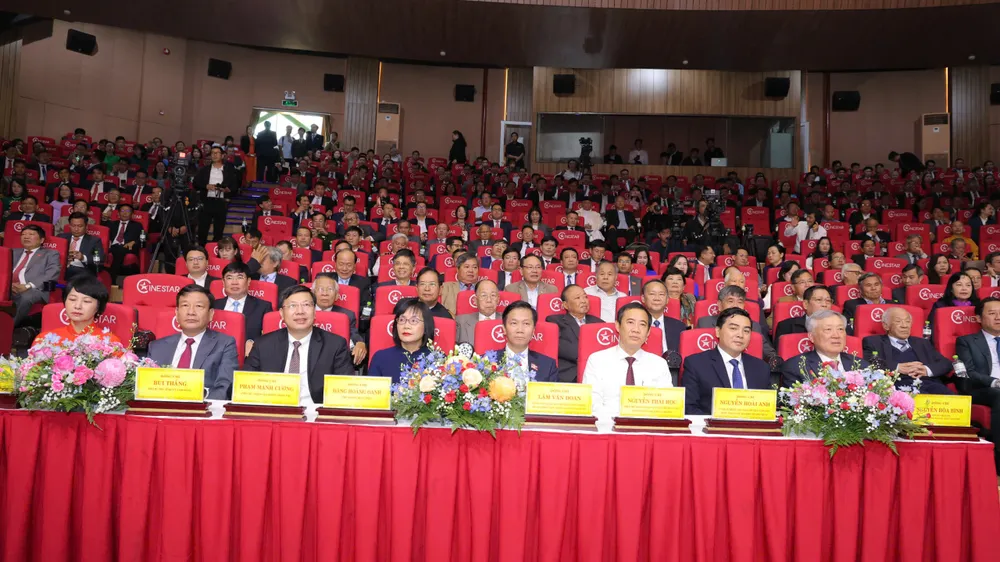 Các đại biểu tham dự lễ công bố 61f275b06038d7668e29.jpg